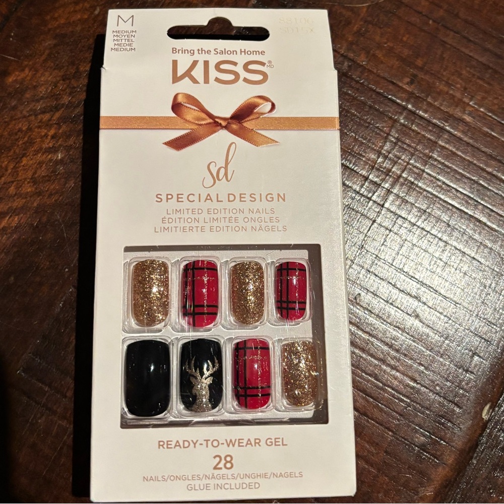 Kiss Limited Edition Glue-On Nails